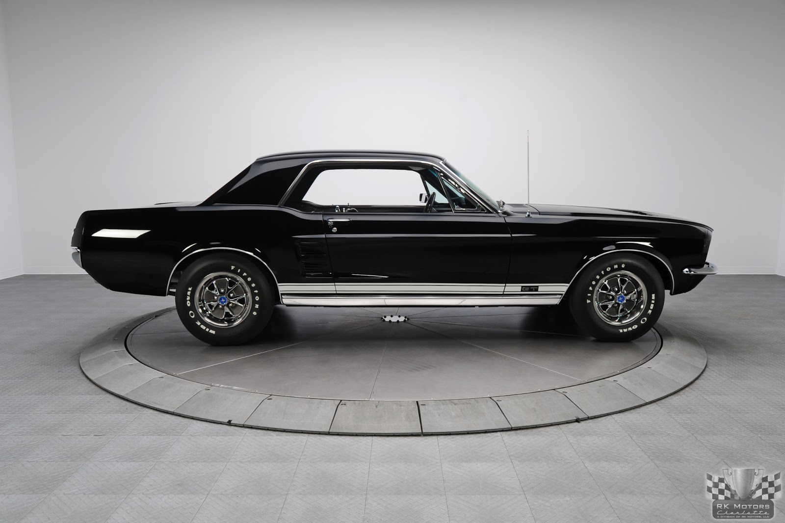 ford mustang gt390 v8 ford mustang gt390 v8